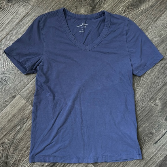 Universal Thread Blue V Neck Short Sleeve Tee - Picture 1 of 5